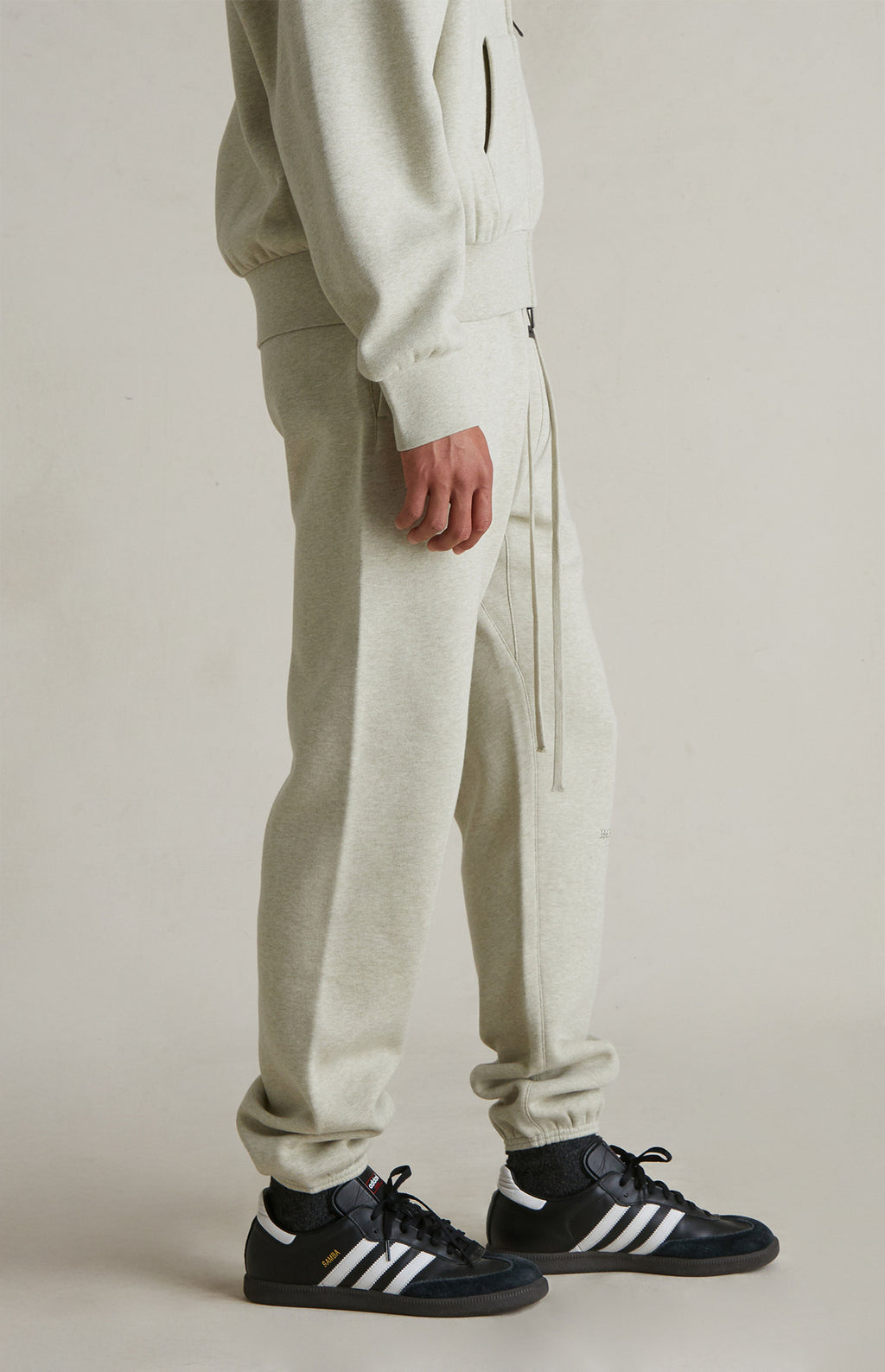 SP25 Essentials Sweatpants (Metallic Logo)