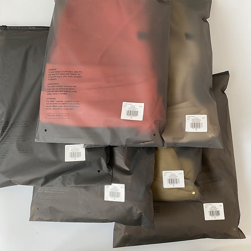 FW22 Essentials Shorts