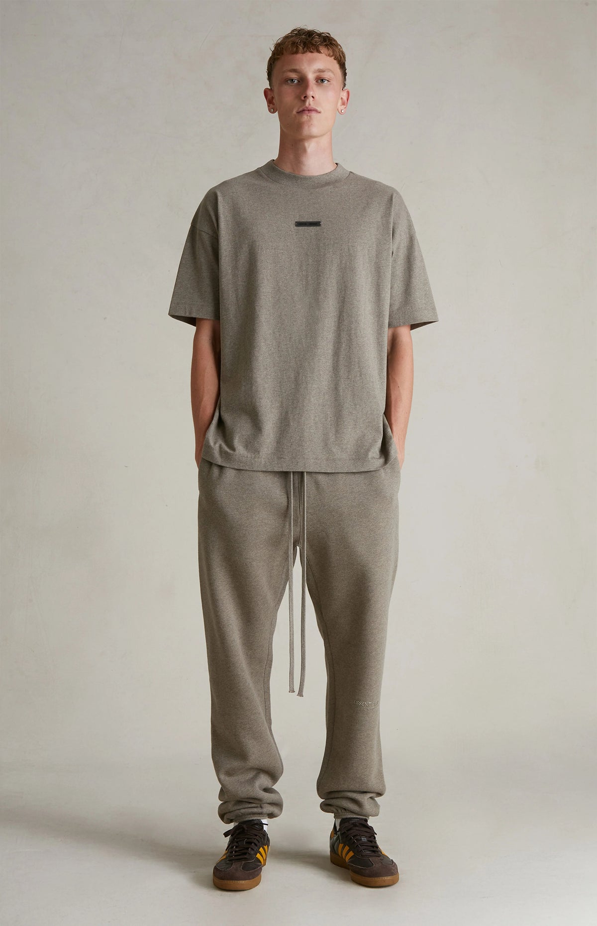 SP25 Essentials Sweatpants (Metallic Logo)