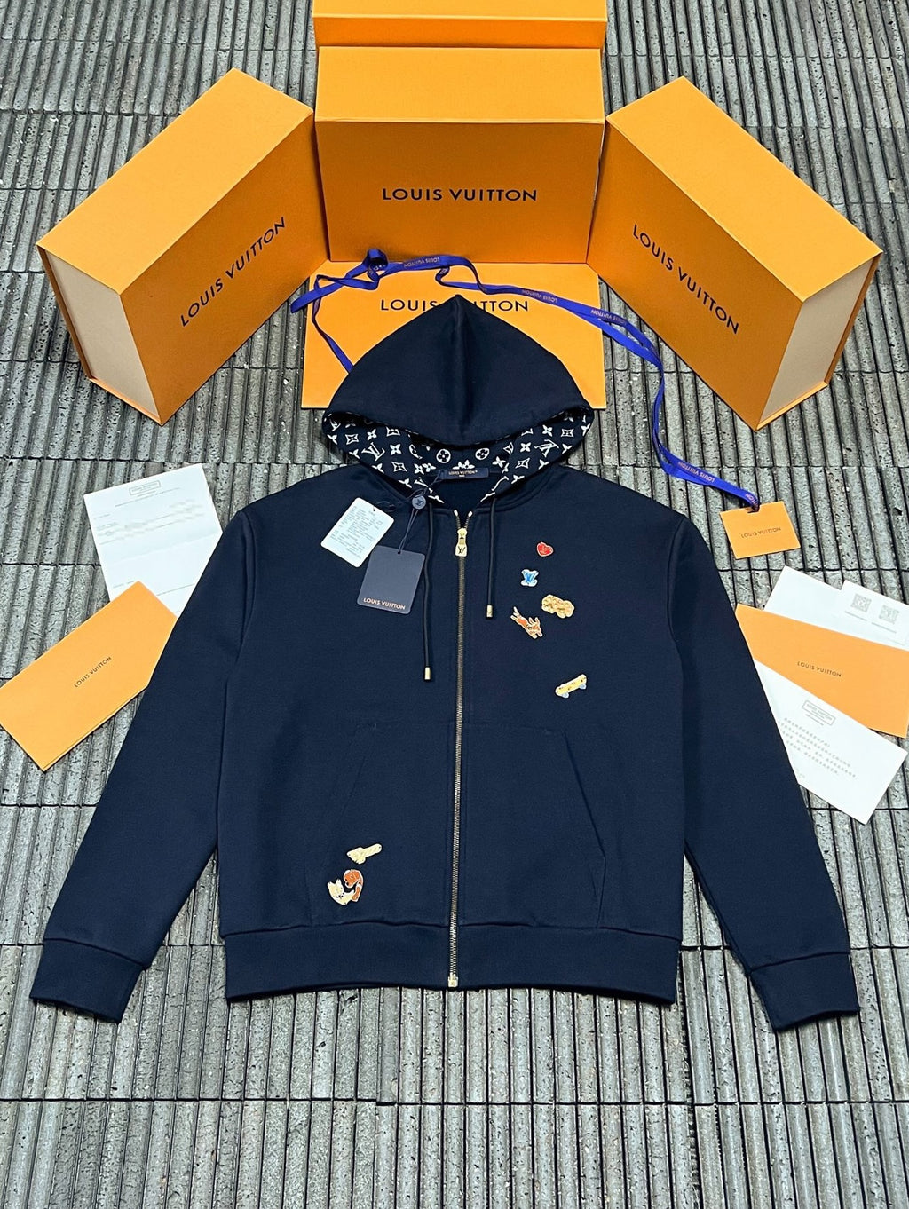 ג׳קט קפוצ׳ון עם רוכסן ומונוגרמה Louis Vuitton — כחול כהה — 5