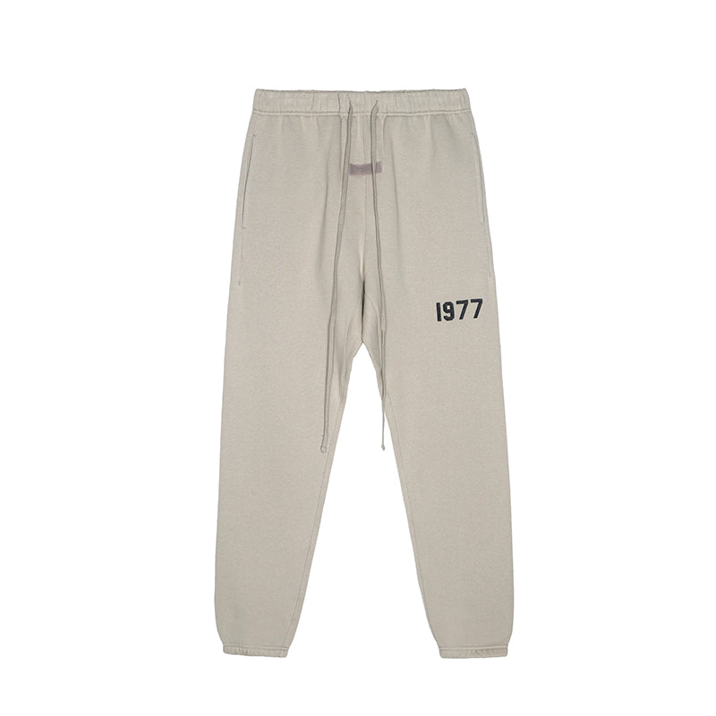 SS22 1977 collection Essentials Sweatpants (1977 Velvety Print) - Wheat