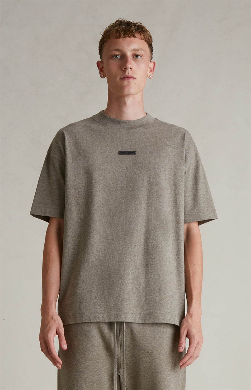 SP25 Essentials S-Shirt (Metallic Logo)