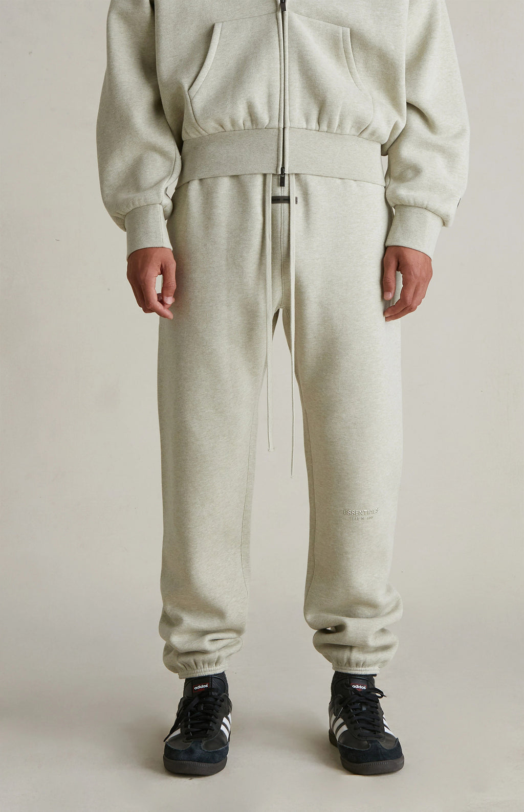 SP25 Essentials Sweatpants (Metallic Logo)